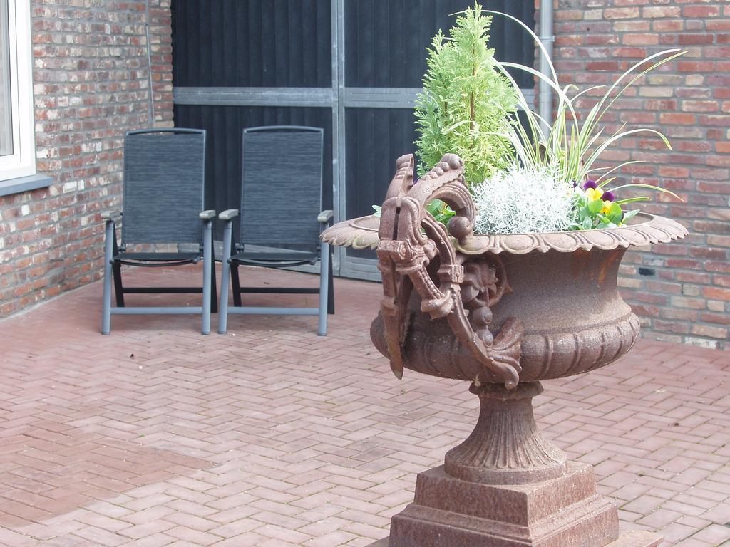 De Moolt Vakantiewoningen Eckelrade Room photo